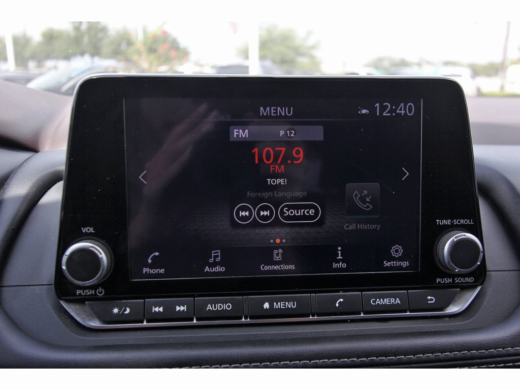 Used 2022 Nissan Rogue SV FWD image 13