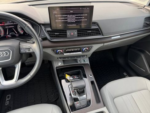 Used 2022 Audi Q5 2.0T Premium Plus w/ Premium Plus Package image 14