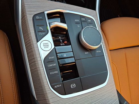 Used 2025 BMW 330i xDrive 330i xDrive w/ Convenience Package image 15