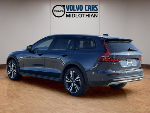 New 2026 Volvo V60 B5 Cross Country Plus w/ Protection Package Premier image 22