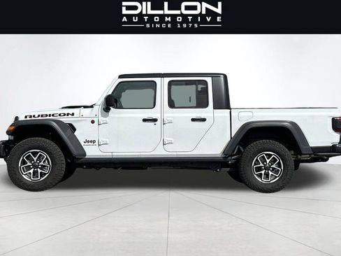 Used 2025 Jeep Gladiator Rubicon AWD/4WD image 7
