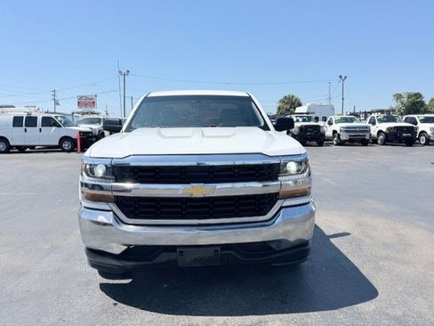 Used 2018 Chevrolet Silverado 1500 W/T w/ Trailering Package RWD image 3