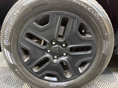 Used 2018 Jeep Renegade Trailhawk image 32