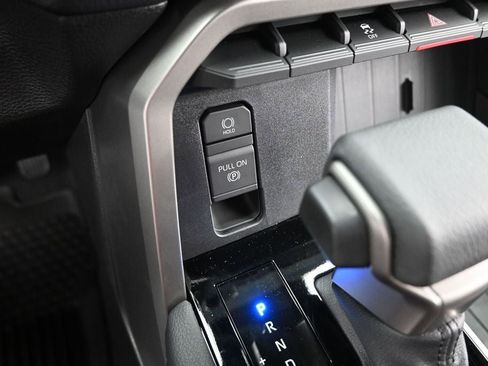 New 2026 Toyota Tundra Limited AWD/4WD image 31