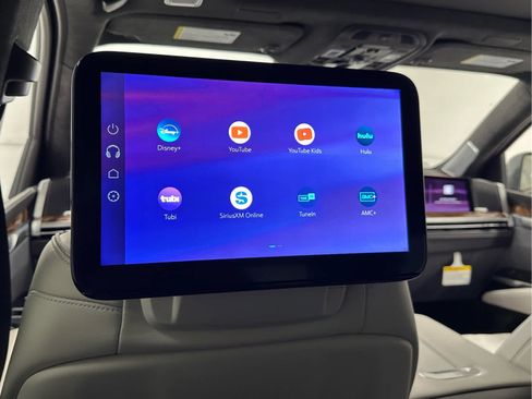 Used 2026 Cadillac Escalade Platinum Sport w/ LPO, ONYX Package AWD/4WD image 47