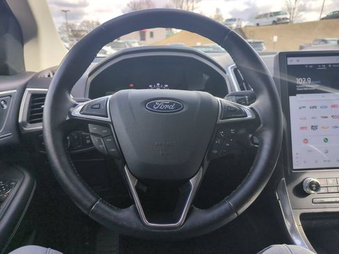 Used 2024 Ford Edge Titanium AWD/4WD image 23
