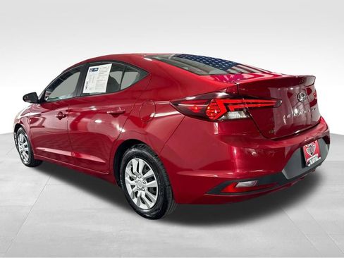 Used 2019 Hyundai Elantra SE image 7