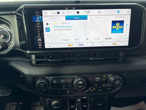 New 2026 Jeep Gladiator Rubicon image 19