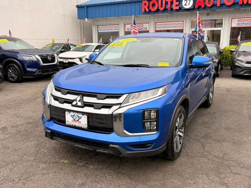 Used 2024 Mitsubishi Outlander Sport SE AWD/4WD image 4