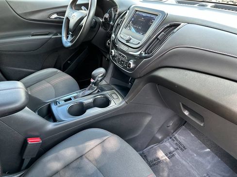 Used 2023 Chevrolet Equinox RS FWD image 15