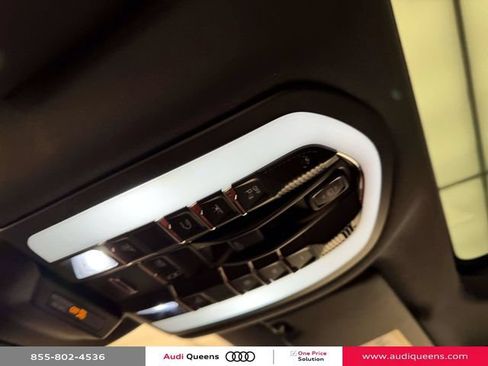 Used 2023 Porsche Macan GTS AWD/4WD image 33