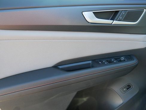 New 2026 Volkswagen Atlas Peak Edition image 4