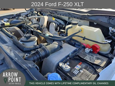 Used 2024 Ford F250 XLT AWD/4WD image 14