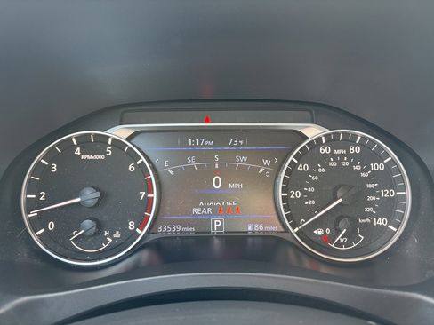 Used 2024 Nissan Altima 2.5 SR w/ SR Premium Package image 11