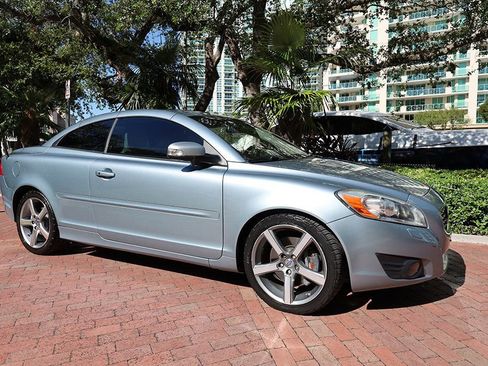 Used 2012 Volvo C70 T5 image 17