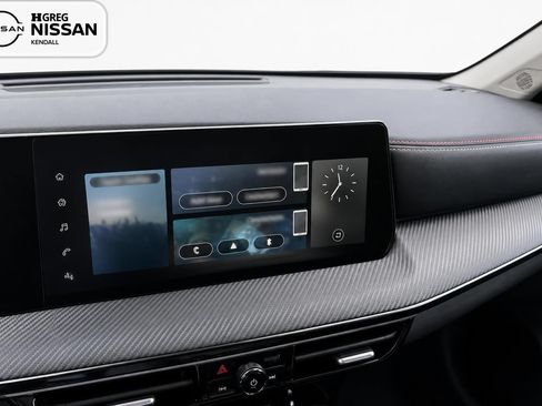 Used 2025 Nissan Kicks SR FWD image 7