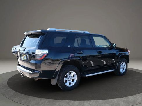 Used 2016 Toyota 4Runner SR5 Premium image 6