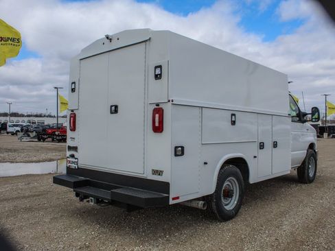 New 2025 Ford E-350 and Econoline 350 Super Duty w/ Power Equipment Group image 5