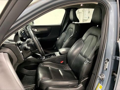 Used 2020 Volvo XC40 T5 Inscription w/ Protection Package Premier image 32