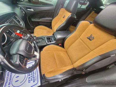 Used 2022 Dodge Charger Scat Pack RWD image 21