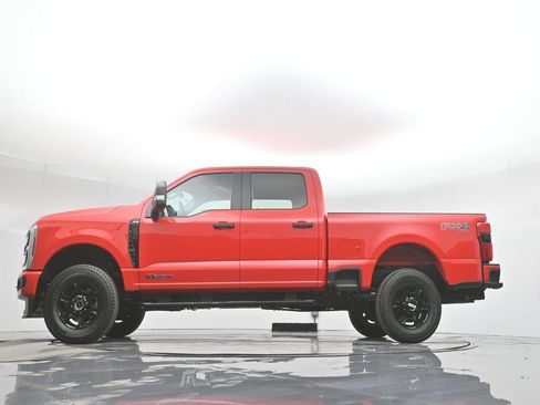 Used 2024 Ford F250 XL w/ STX Appearance Package AWD/4WD image 7