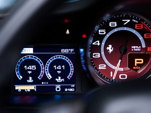 Used 2018 Ferrari 488 Spider RWD image 23