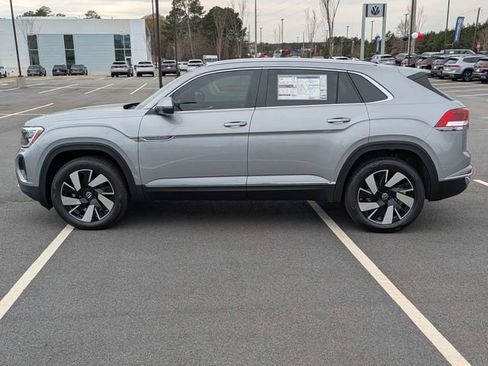 New 2026 Volkswagen Atlas Cross Sport SEL AWD/4WD image 7
