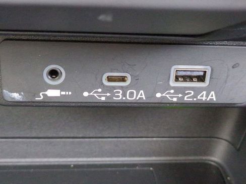 Used 2024 Subaru Crosstrek 2.5i Limited w/ Crosstrek Mirror Package image 23