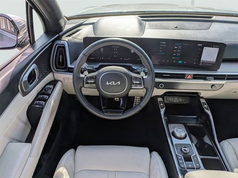 Used 2025 Kia Sorento SX Prestige image 18
