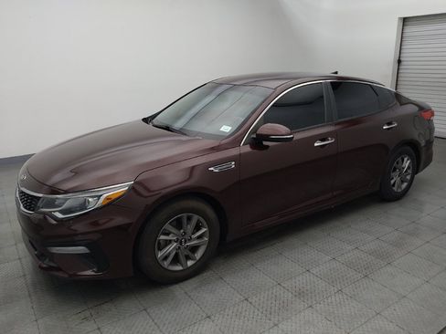 Used 2020 Kia Optima LX FWD image 2