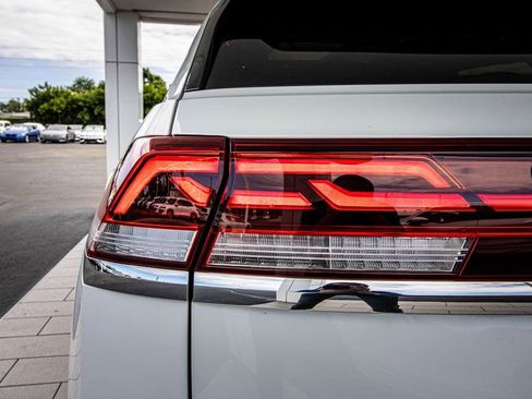 New 2026 Volkswagen Atlas Cross Sport SE image 13