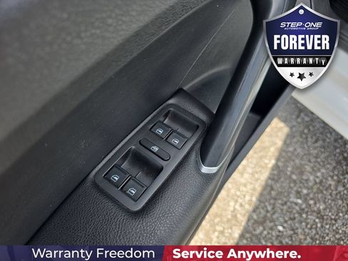Used 2021 Volkswagen Passat 2.0T SE FWD image 19