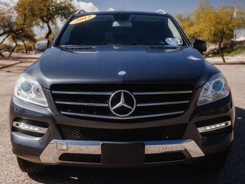 Used 2012 Mercedes-Benz ML 350 BlueTEC 4MATIC image 2