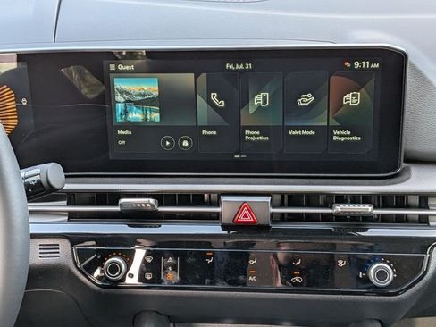 New 2026 Kia Sportage LX w/ LX Convenience Package FWD image 19