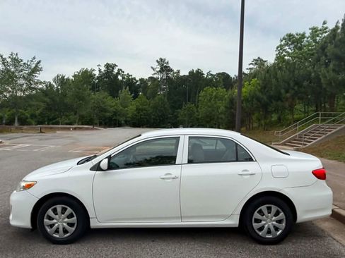 Used 2012 Toyota Corolla L FWD image 4