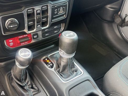 Certified 2023 Jeep Wrangler Unlimited Rubicon 4xe image 24