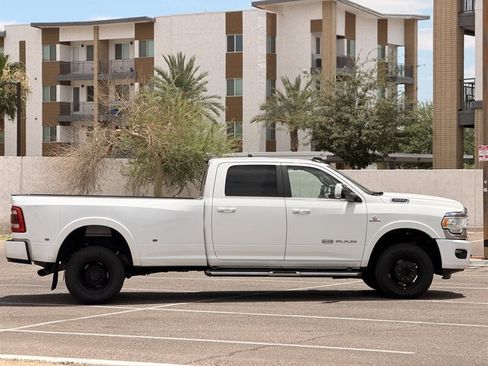 Used 2022 RAM 3500 Limited w/ Protection Group AWD/4WD image 2