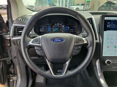 Used 2024 Ford Edge Titanium image 21