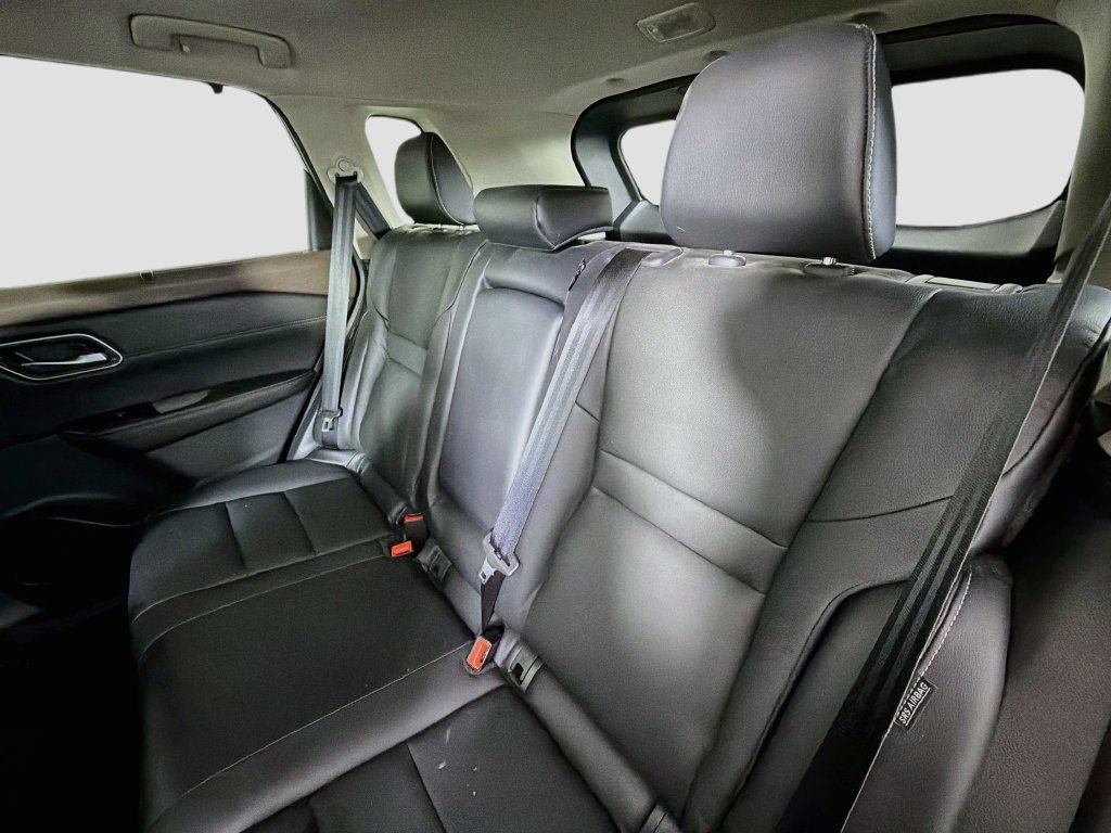 Used 2021 Nissan Rogue SL FWD image 24