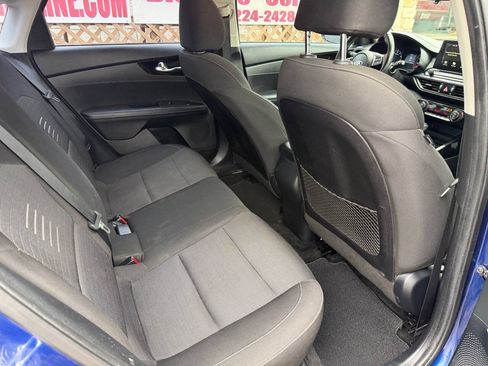 Used 2019 Kia Forte S FWD image 11