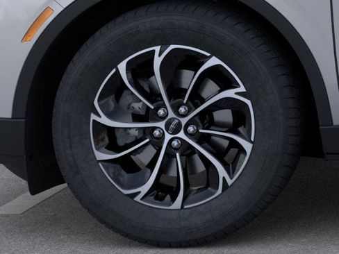 New 2026 Lincoln Nautilus Premier AWD/4WD image 19