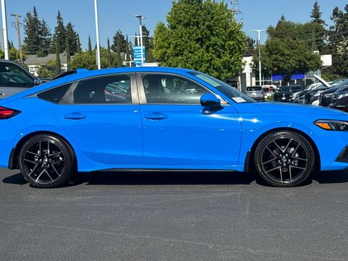 Used 2024 Honda Civic Sport Touring image 8