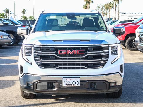 Used 2025 GMC Sierra 1500 SLT RWD image 2