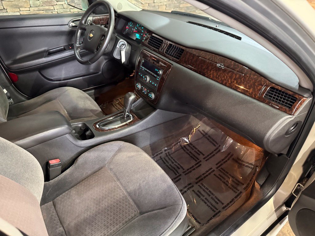 Used 2012 Chevrolet Impala LT FWD image 27