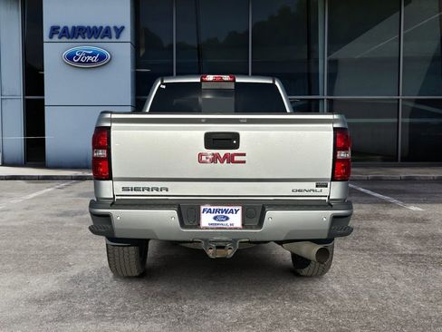 Used 2017 GMC Sierra 2500 Denali w/ Duramax Plus Package image 5