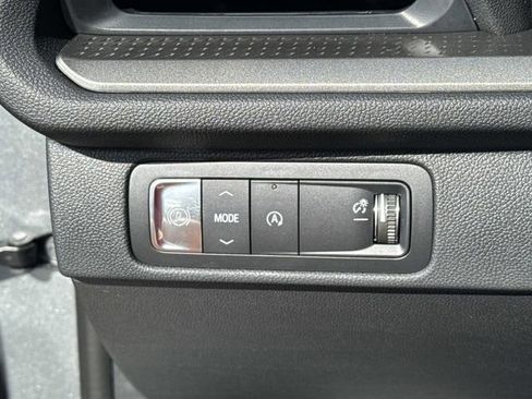 New 2026 Chevrolet Traverse LT w/ Driver Confidence Package FWD image 40