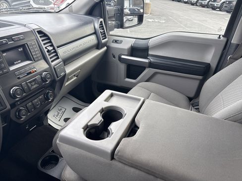 Used 2017 Ford F350 XLT w/ XLT Value Package image 27