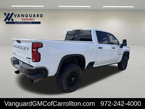 Used 2024 Chevrolet Silverado 2500 ZR2 w/ Technology Package AWD/4WD image 3