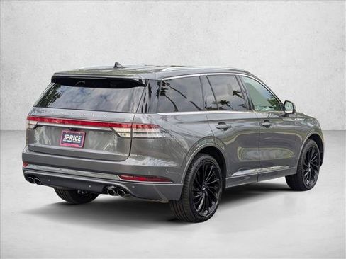 Used 2022 Lincoln Aviator Reserve w/ Equipment Group 201A AWD/4WD image 5