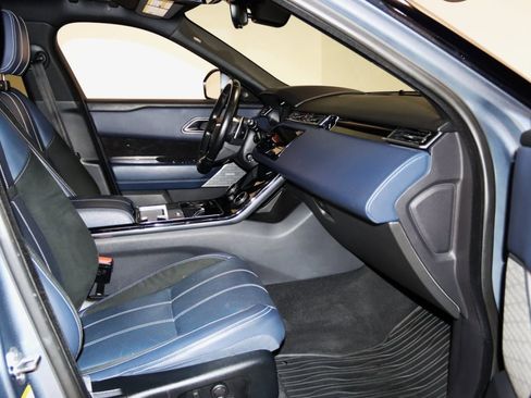 Used 2020 Land Rover Range Rover Velar R-Dynamic S image 54